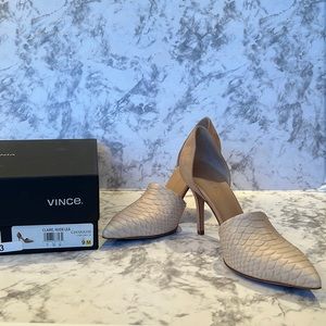 NWT- VINCE. Claire Nude Leather pumps with tan suede heels and snakeskin, size 9
